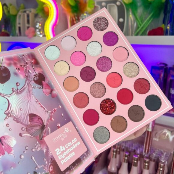 Simply Bella Cherrylicious 24 Eyeshadow Blush Contour Pallet - Picture 3 of 5